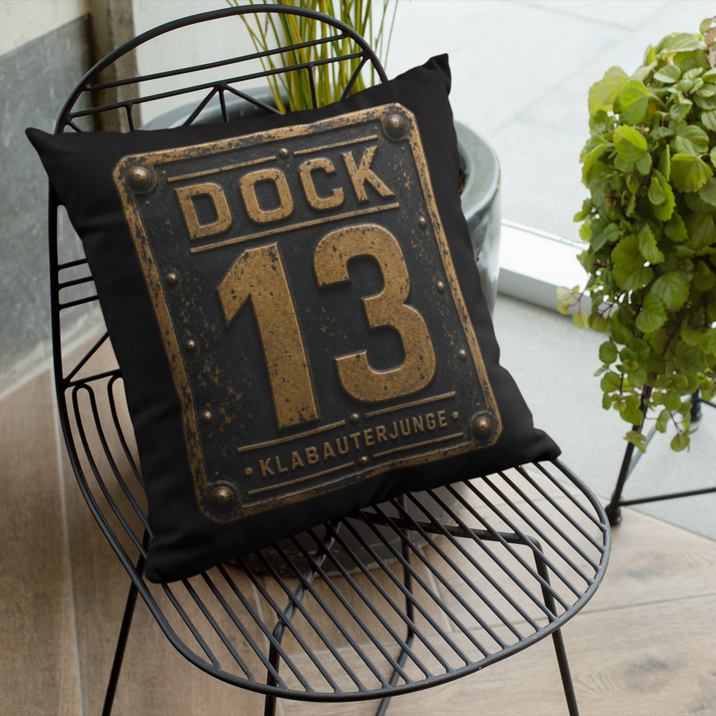 DOCK 13. KISSEN.
